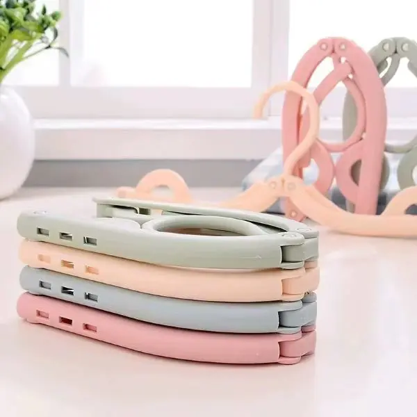 Plastic Foldable Hangers